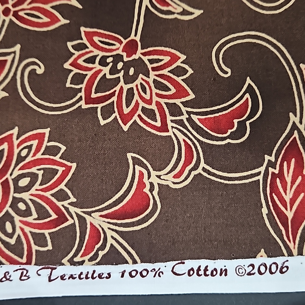 2 Yards material - Picture 3 of 3